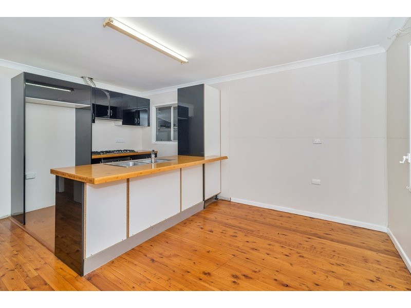 317 Tor Street, Wilsonton QLD 4350