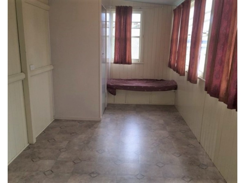 13 Jenkins Street, Newtown QLD 4350