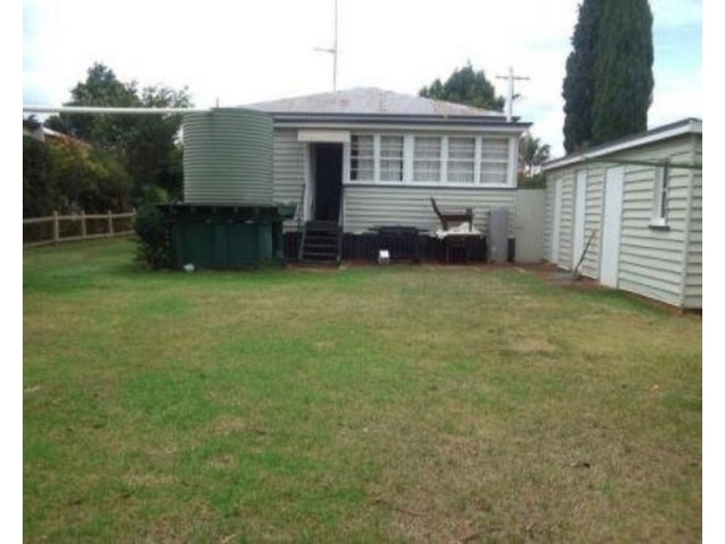 13 Jenkins Street, Newtown QLD 4350