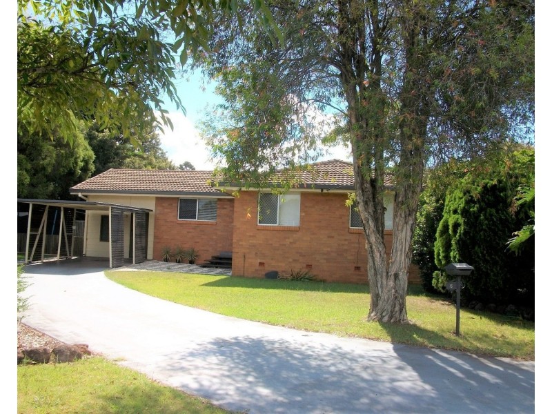 6 Janet Court, Wilsonton QLD 4350