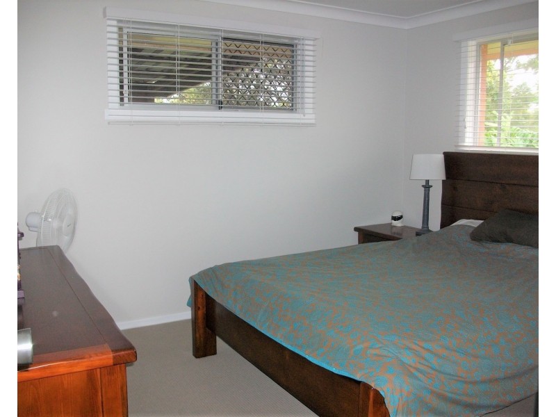 6 Janet Court, Wilsonton QLD 4350