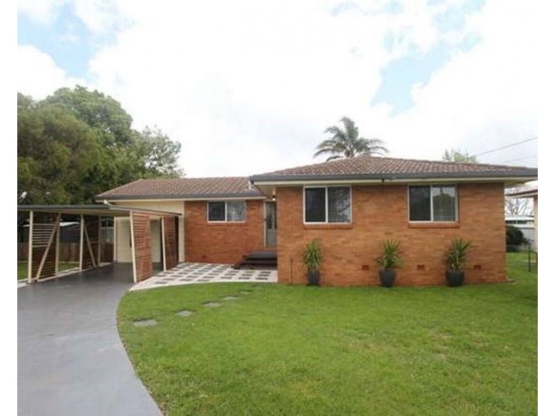 6 Janet Court, Wilsonton QLD 4350