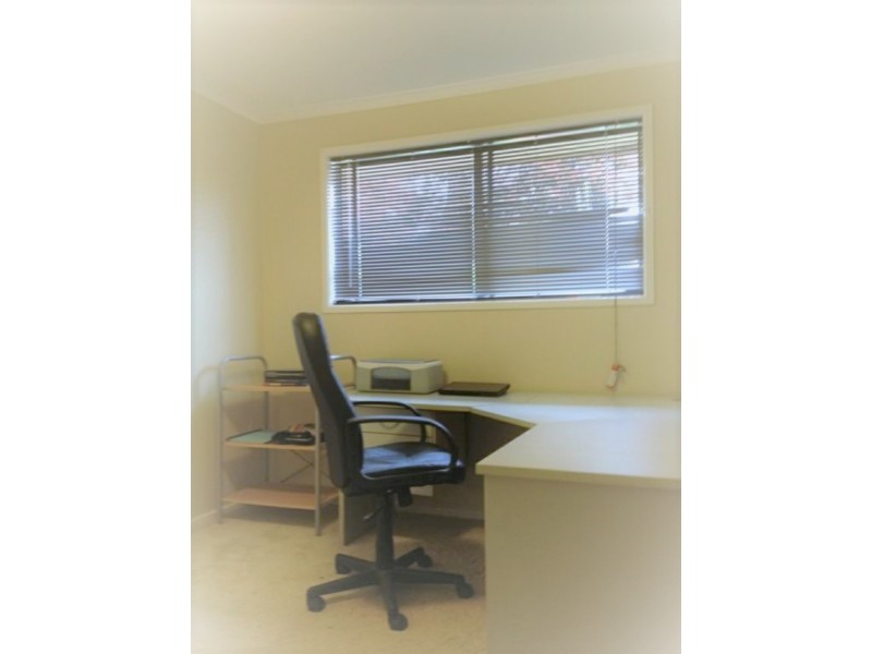 22 Gloucester Street, Darling Heights QLD 4350