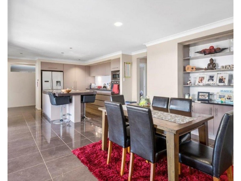 13 Vinnicombe Street, Kearneys Spring QLD 4350