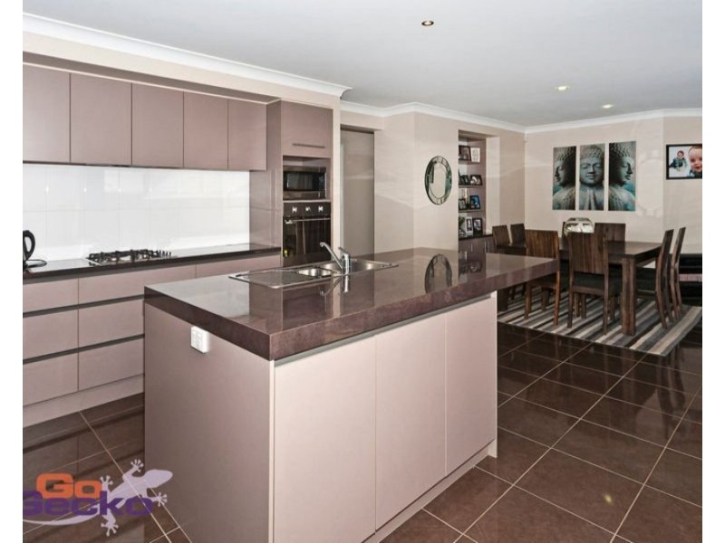 13 Vinnicombe Street, Kearneys Spring QLD 4350