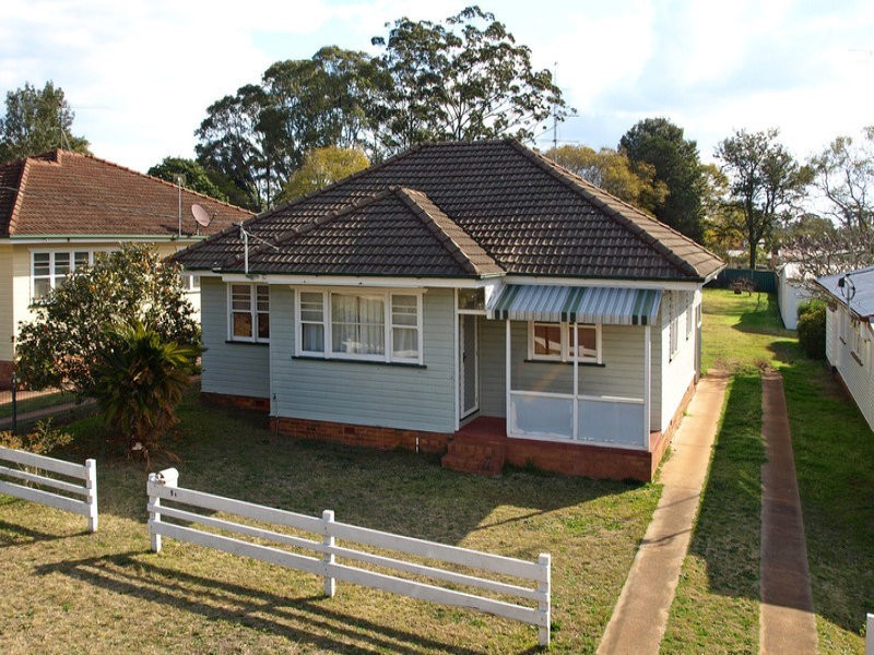 5A Berry Street, Wilsonton QLD 4350