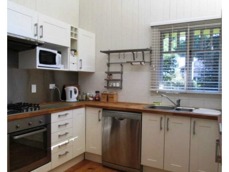 27 Margaret Street, East Toowoomba QLD 4350