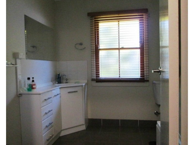 27 Margaret Street, East Toowoomba QLD 4350