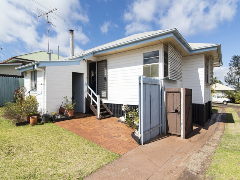 5 Kelly Street, Harlaxton QLD 4350