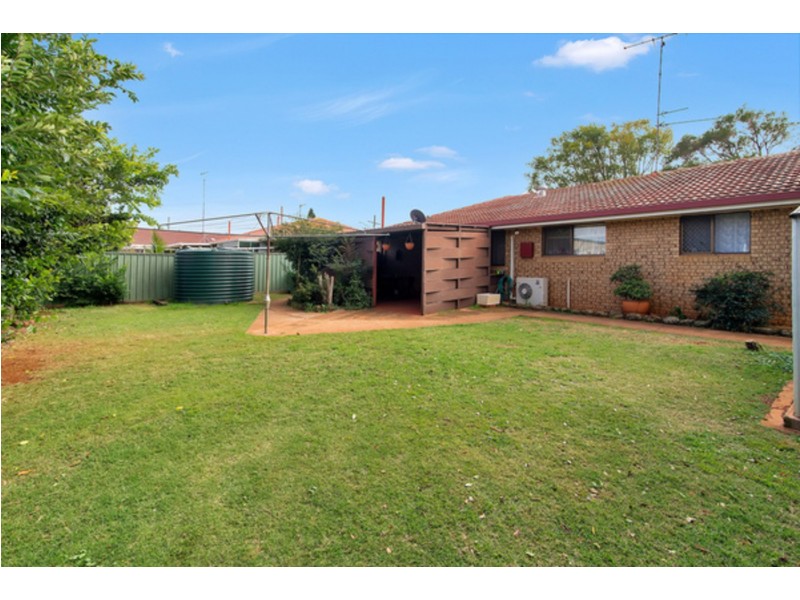 10 Chinchilla Court, Wilsonton Heights QLD 4350