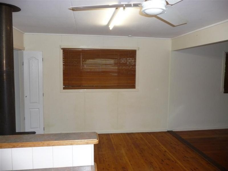 6 Vacy Street, Newtown QLD 4350