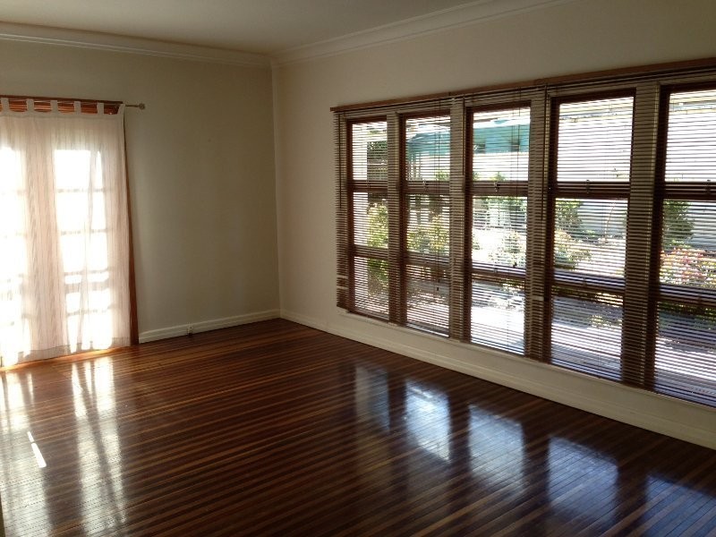 71A Geoffrey Street, Mount Lofty QLD 4350