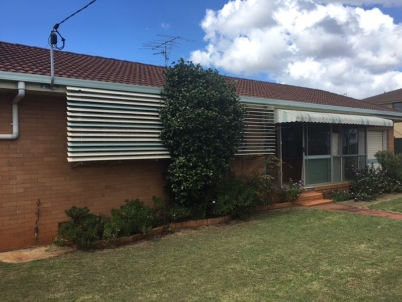 44 Cay Street, Newtown QLD 4350