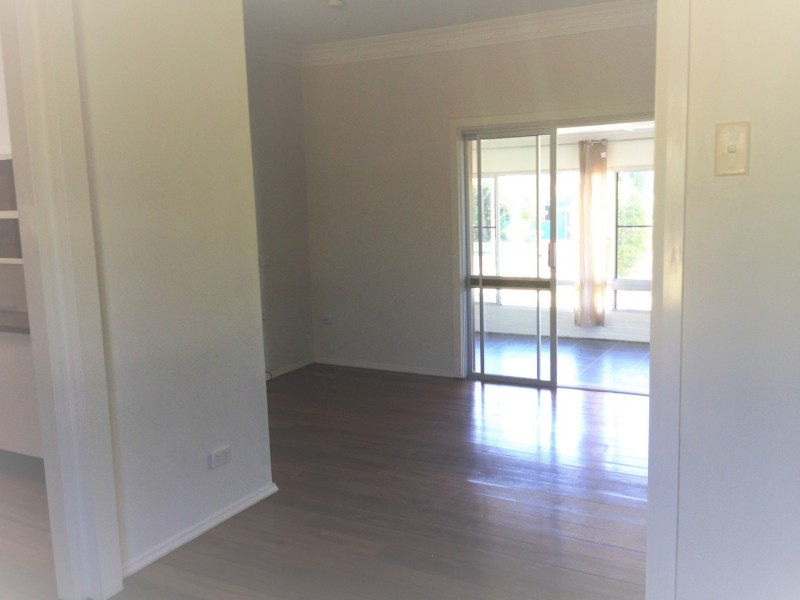 2 Macquarie Street, Centenary Heights QLD 4350