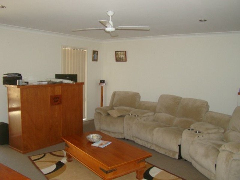 8 Thursa Street, Murphys Creek QLD 4352