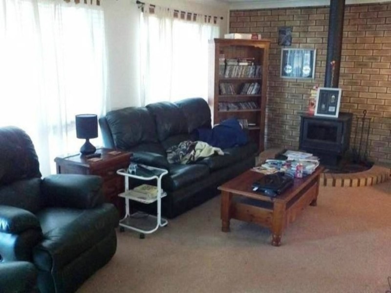 6 McQuade Court, Kearneys Spring QLD 4350