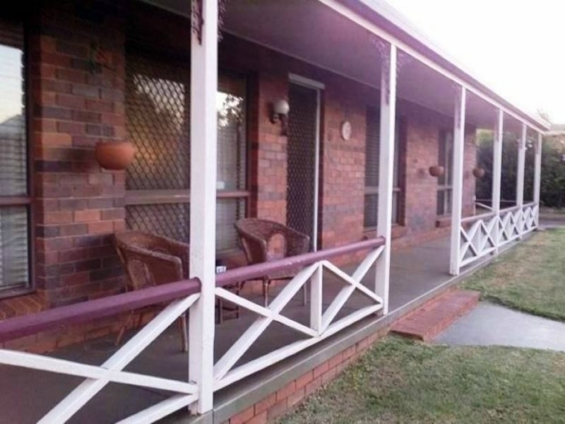 6 McQuade Court, Kearneys Spring QLD 4350