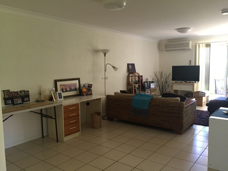 2/36 Fay Court, Kearneys Spring QLD 4350