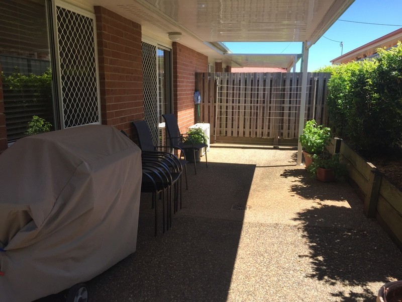 2/36 Fay Court, Kearneys Spring QLD 4350