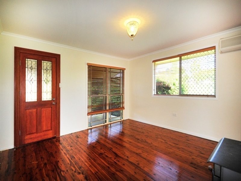 9 Kirklees Street, Newtown QLD 4350