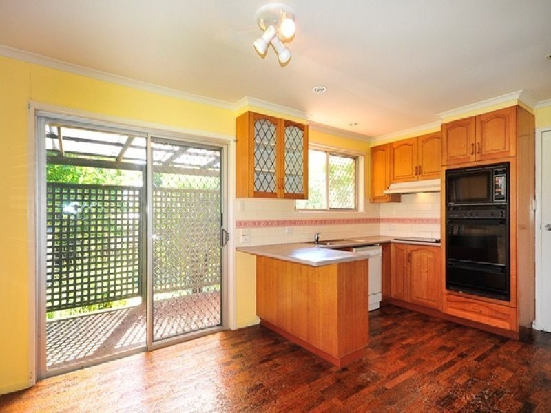 9 Kirklees Street, Newtown QLD 4350