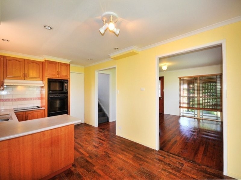 9 Kirklees Street, Newtown QLD 4350