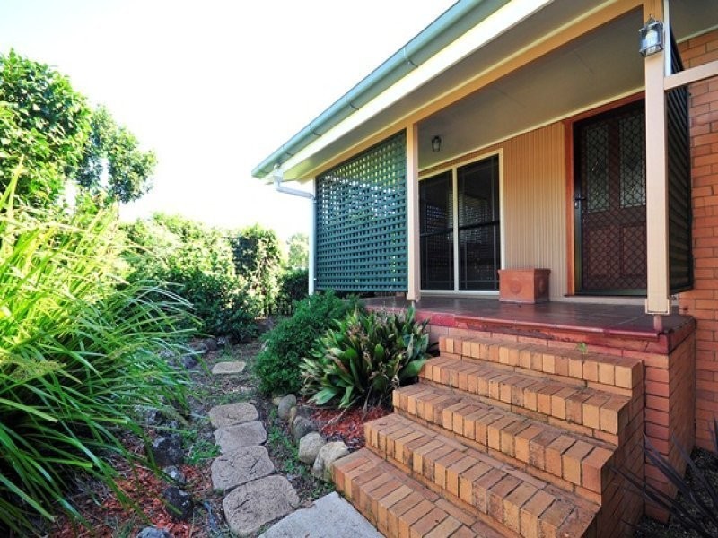 9 Kirklees Street, Newtown QLD 4350