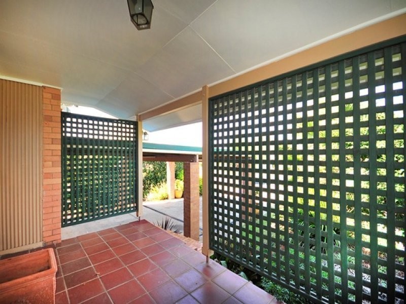 9 Kirklees Street, Newtown QLD 4350