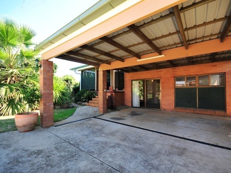 9 Kirklees Street, Newtown QLD 4350