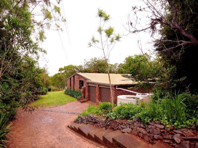 8 Niddrie Drive, Middle Ridge QLD 4350