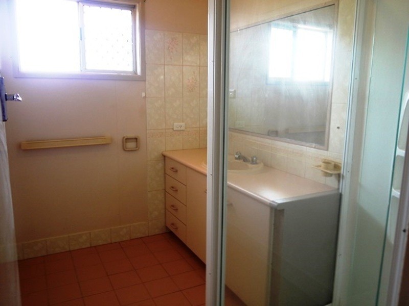 25 Paradise Street, Harristown QLD 4350