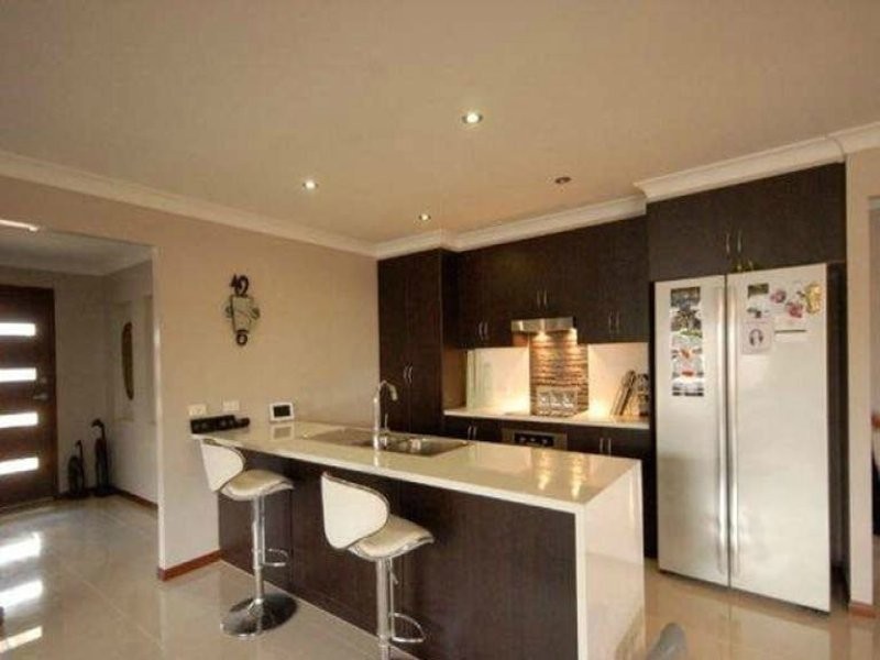 16 Grundy Street, Westbrook QLD 4350