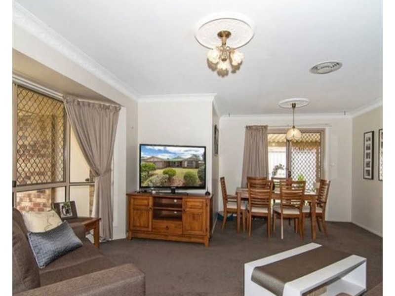 15 Swartz Street, Kearneys Spring QLD 4350