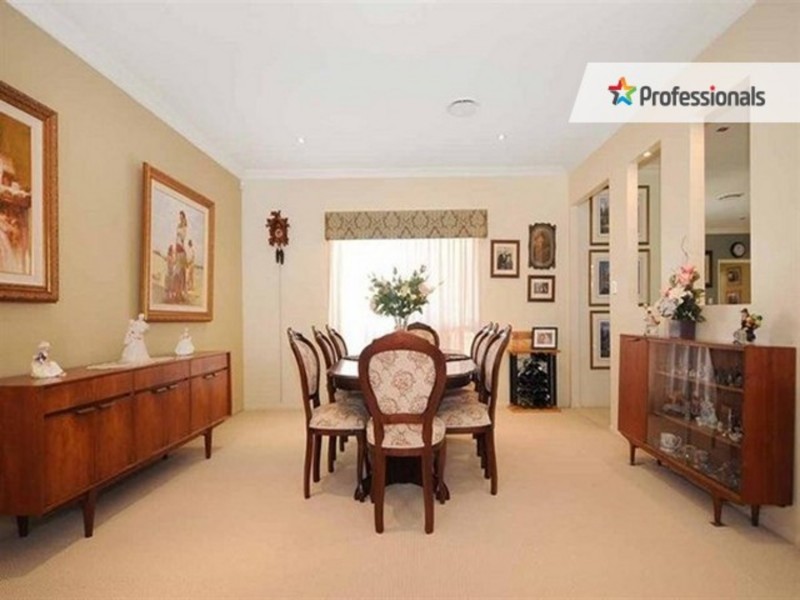 20 Barton Street, Middle Ridge QLD 4350