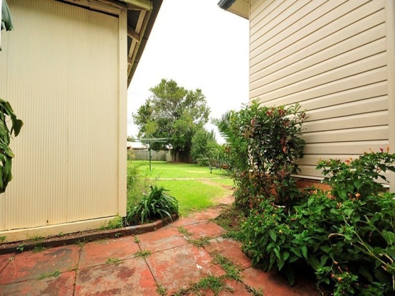 25 Matthews Street, Harristown QLD 4350