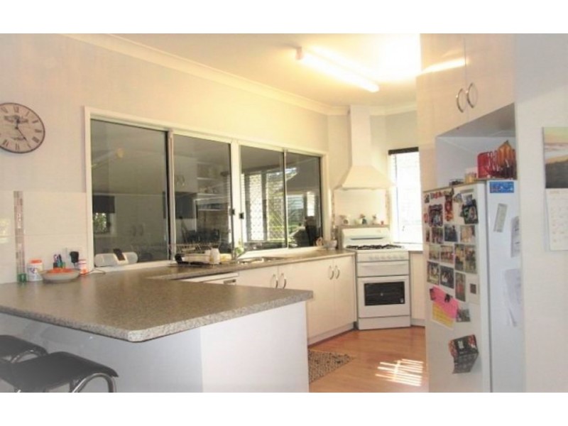 26 Geoffrey Street, Mount Lofty QLD 4350