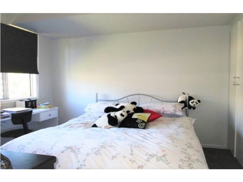 26 Geoffrey Street, Mount Lofty QLD 4350