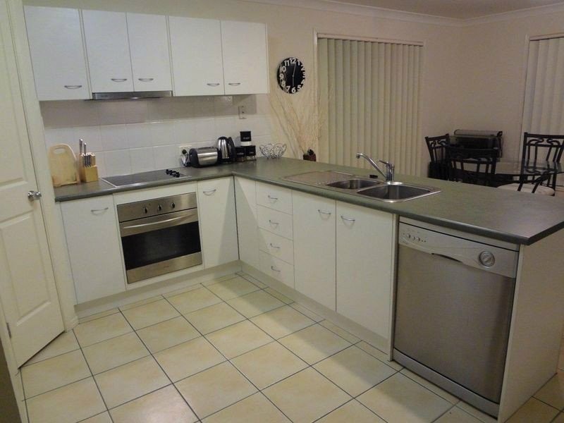 17 Cuttaburra Crescent, Glenvale QLD 4350