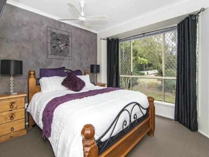8 Satinwood Court, Glenvale QLD 4350