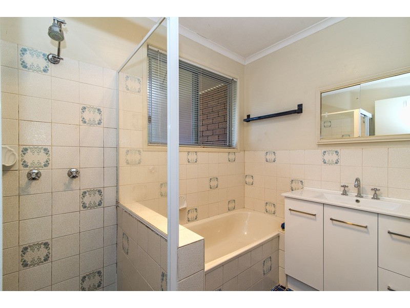 39 Hursley Road, Newtown QLD 4350