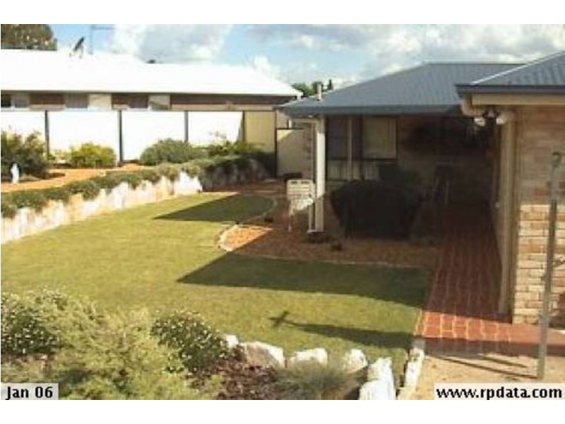14 Russell Court, Wyreema QLD 4352