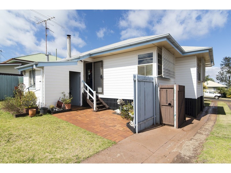 5 Kelly Street, Harlaxton QLD 4350