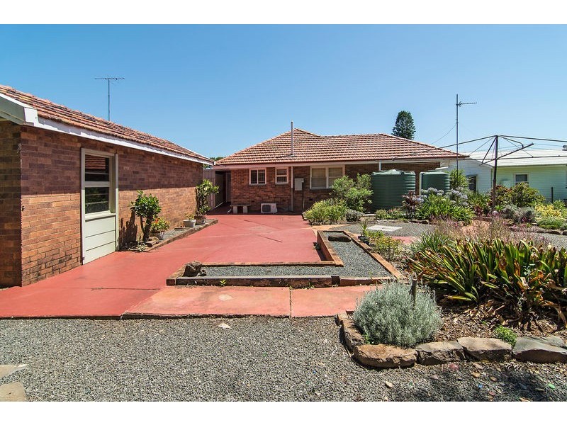 8 Jonathan  Street, Rockville QLD 4350