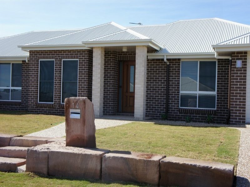 14 Sportsman Drive, Highfields QLD 4352
