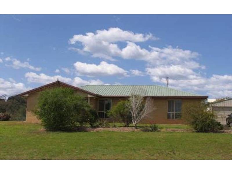 10 Pamela Court, Highfields QLD 4352