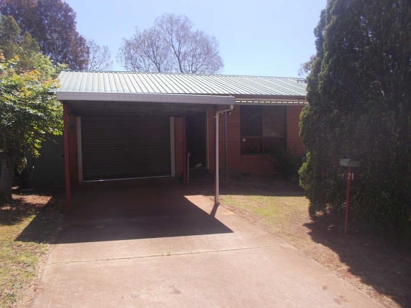 21 Burgundy Street, Wilsonton Heights QLD 4350