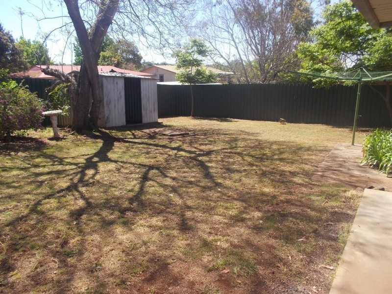21 Burgundy Street, Wilsonton Heights QLD 4350