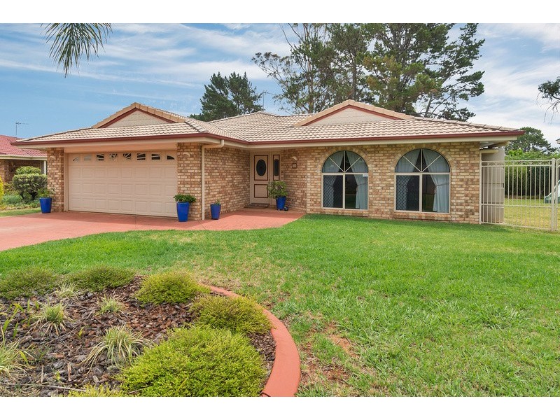 25 Malt Court, Kearneys Spring QLD 4350