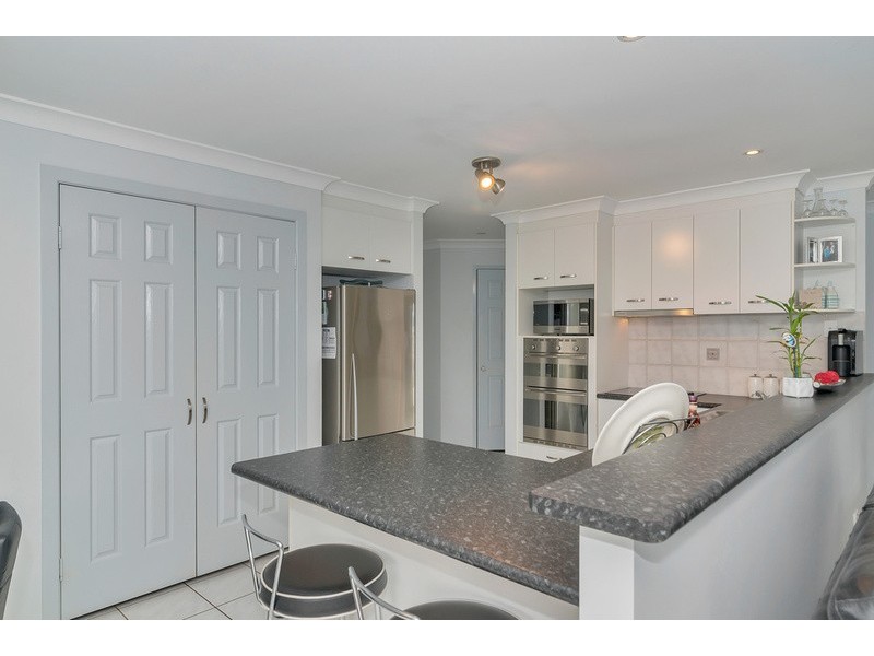 25 Malt Court, Kearneys Spring QLD 4350