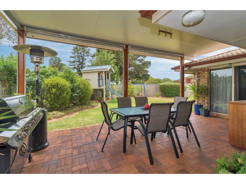 25 Malt Court, Kearneys Spring QLD 4350